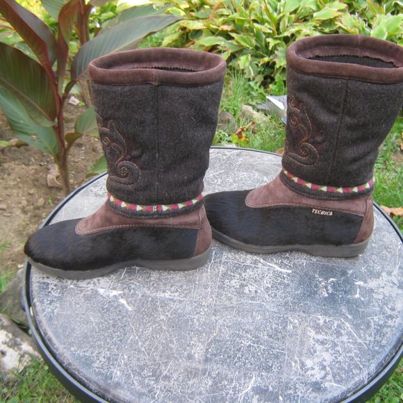 *SOLD *Tecnica Real Fur Suede Leather Embroidered Apres Boots Size 7 - Picture 2 of 4